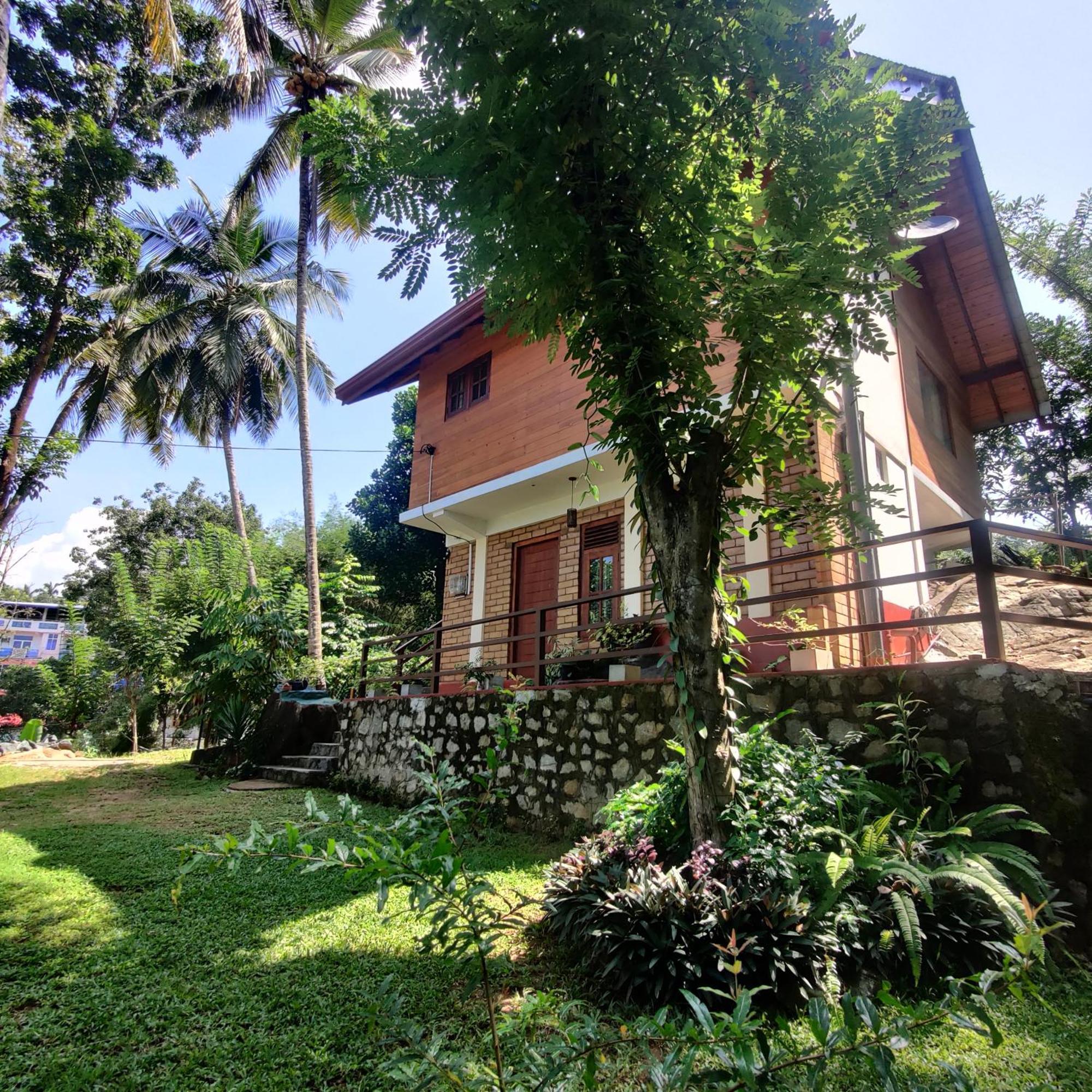 Kaba Saradiel Mawanella Luaran gambar