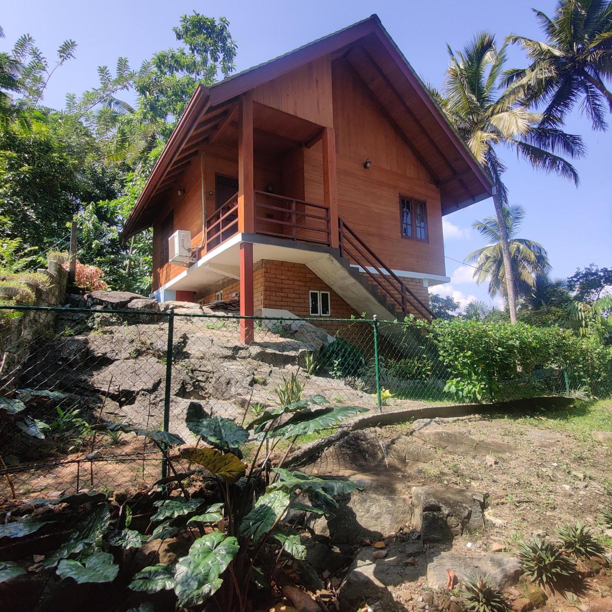 Kaba Saradiel Mawanella Luaran gambar